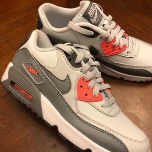 Nike Air Max 90 *NEW* - Sz Youth 6.5/Womens 8